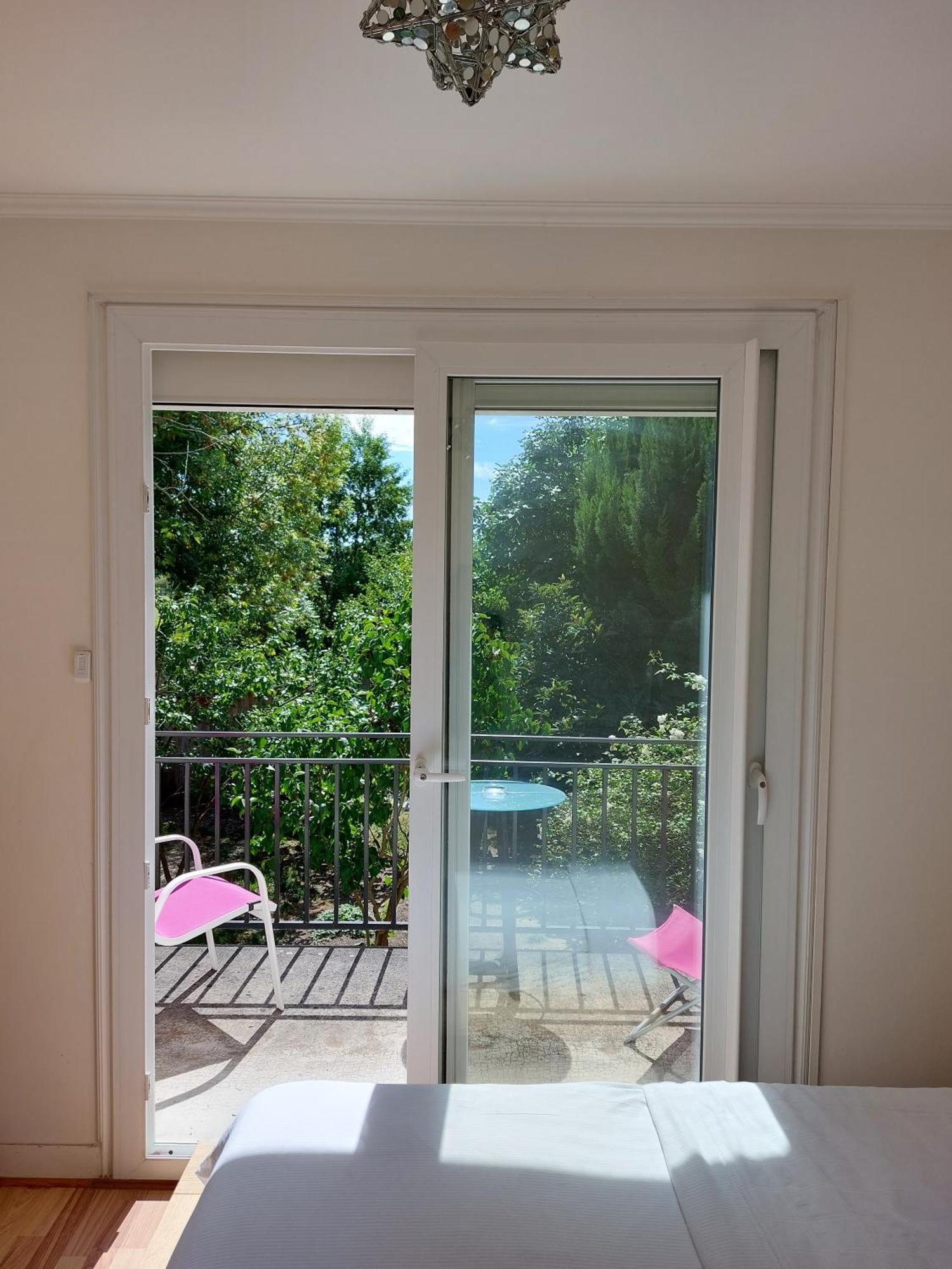 Chalet Fleuve Avec Parking-Barbecue Yerres Exterior photo